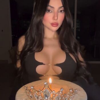 Full leaked Nyvi estephan private photo
