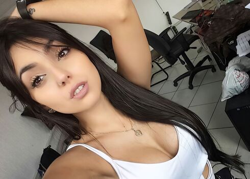 Full leaked Nyvi estephan page private photo