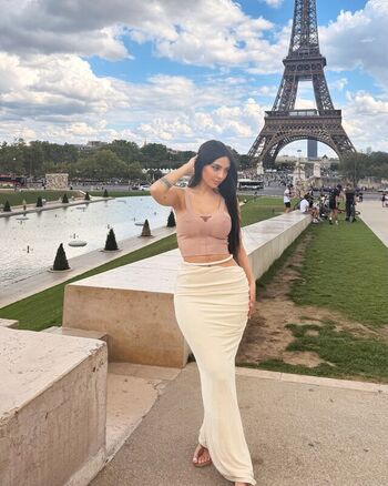 Full leaked Nyvi estephan private photo