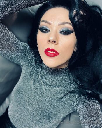 Full leaked Oana private onlyfans photo