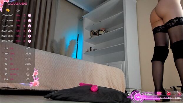 Full leaked Oda assuri page private photo