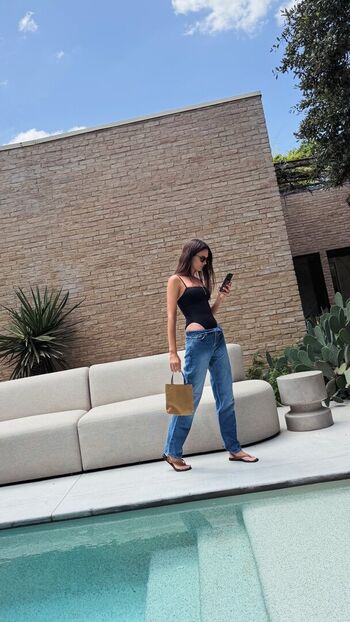 Full leaked Odette annable private photo