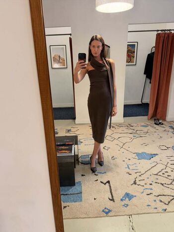 Full leaked Odette annable private photo