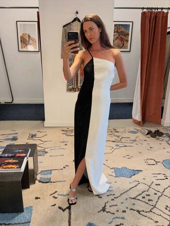 Full leaked Odette annable private photo