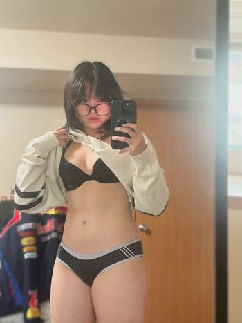 Full leaked Offbrandtea private photo