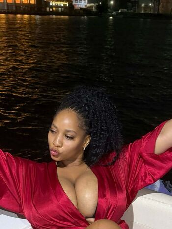 Full leaked Officiacici private onlyfans photo