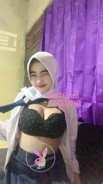 Full leaked Officialauraa private photo