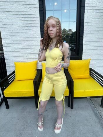 Full leaked Officialshayydee  page private photo