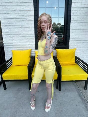Full leaked Officialshayydee  page private photo