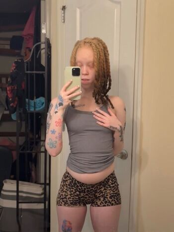 Full leaked Officialshayydee private photo