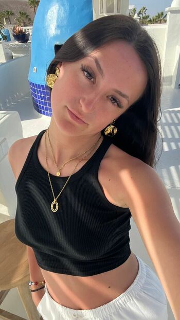 Full leaked Oihana private photo