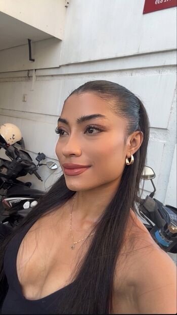Full leaked Okyyoliviaa private photo