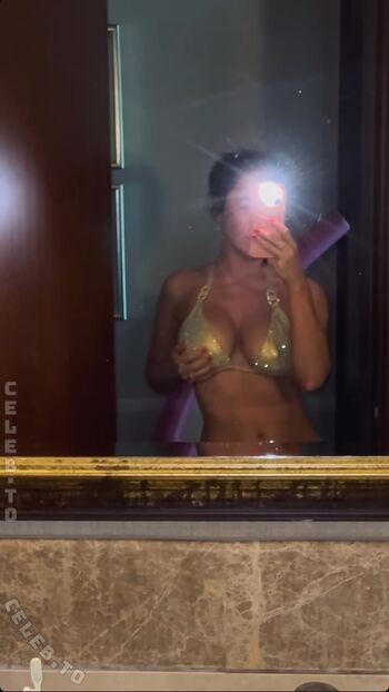 Full leaked Olgachocolate private photo