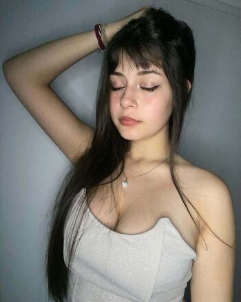 Full leaked Oli cassab private onlyfans photo