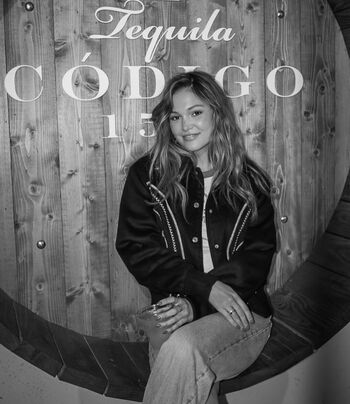 Full leaked Olivia holt private photo
