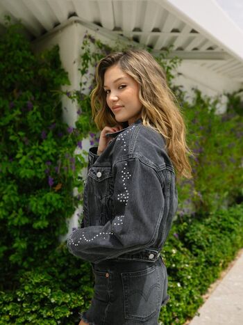 Full leaked Olivia holt private photo