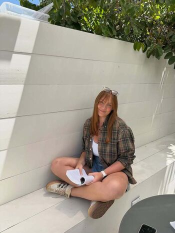 Full leaked Olivia hurley page private photo