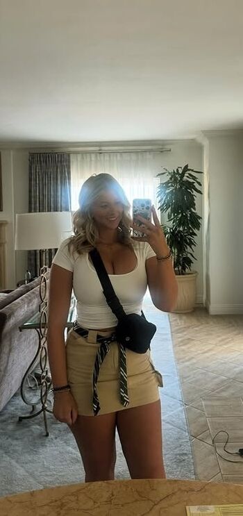 Full leaked Olivia kuehner page private photo