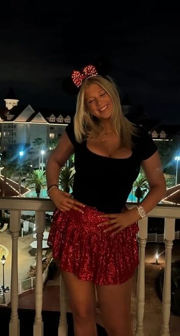 Full leaked Olivia kuehner private photo
