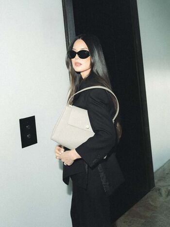 Full leaked Olivia munn page private onlyfans photo