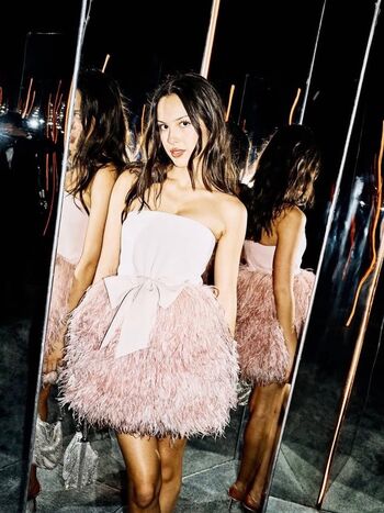 Full leaked Olivia rodrigo  page private onlyfans photo