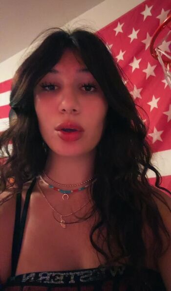 Full leaked Oliviax private photo