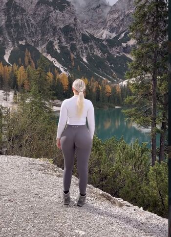 Full leaked Oliviahbls page private onlyfans photo