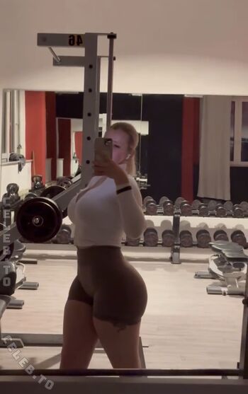 Full leaked Oliviahbls private onlyfans photo