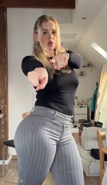 Full leaked Oliviahbls private photo