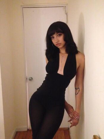 Full leaked Oliviaraynn private photo