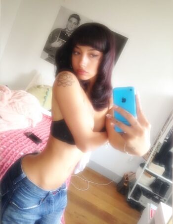Full leaked Oliviaraynn private photo