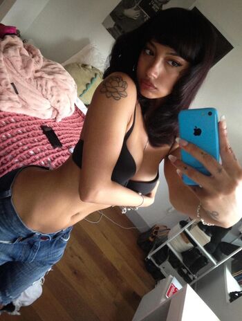 Full leaked Oliviaraynn private photo