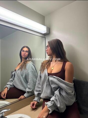 Full leaked Olivvyuhh private photo