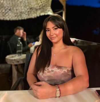 Full leaked Olyfluffy private onlyfans photo