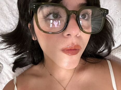 Full leaked Omly private photo