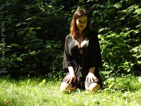 Full leaked Omg flora private onlyfans photo