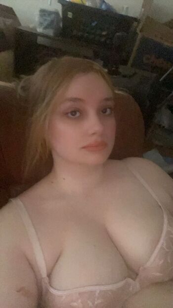 Full leaked Omgella private photo