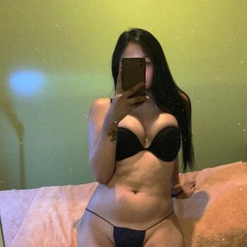 Full leaked Omyqueeen private photo