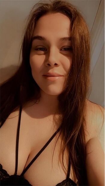 Full leaked Only curvycutie private onlyfans photo