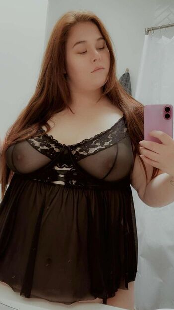 Full leaked Only curvycutie private onlyfans photo