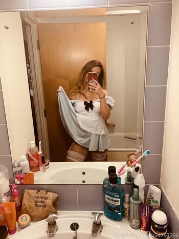 Full leaked Onlybellsie page private photo