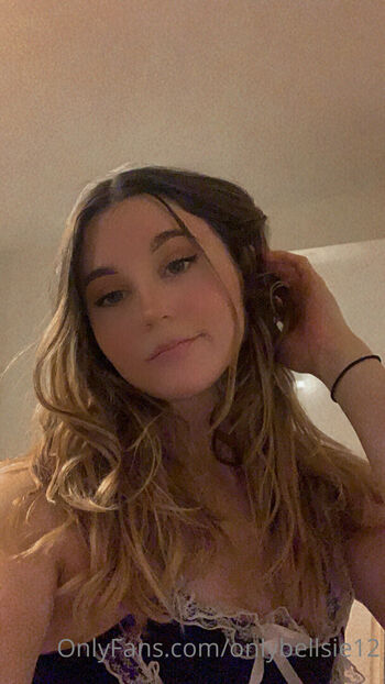 Full leaked Onlybellsie page private photo