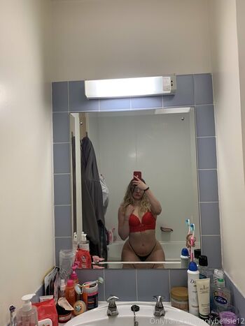 Full leaked Onlybellsie private photo