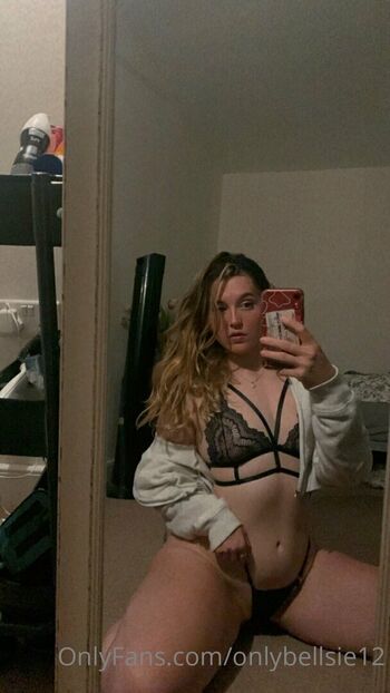 Full leaked Onlybellsie private photo