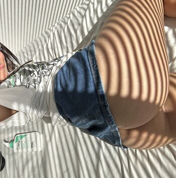 Full leaked Onlycallmelala private photo