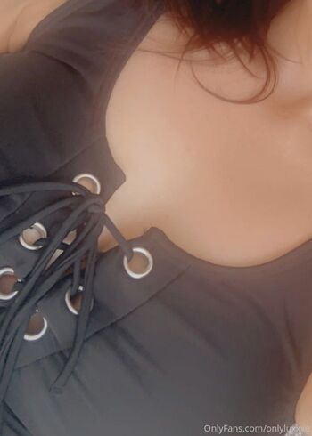 Full leaked Onlyluxxxe private photo