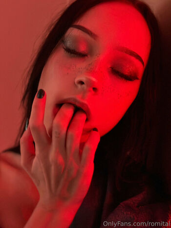 Full leaked Onlyromituly page private onlyfans photo