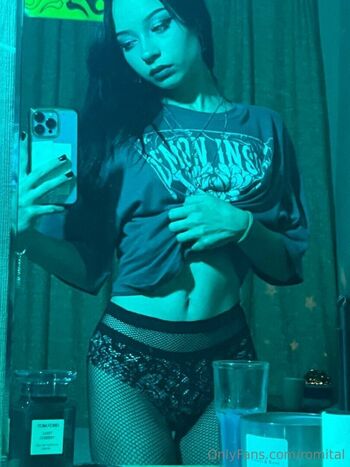 Full leaked Onlyromituly private onlyfans photo