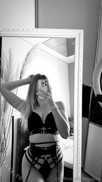 Full leaked Onlyylisha private onlyfans photo