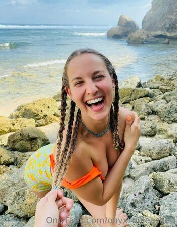 Full leaked Onyx unleashed private onlyfans photo